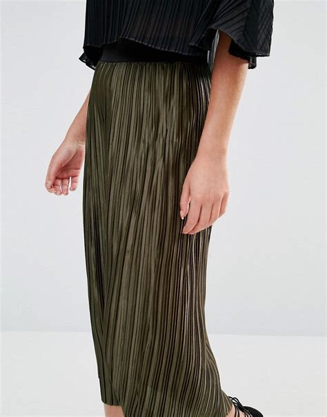 Image 3 Of New Look Satin Pleated Midi Skirt Pleated Midi Skirt