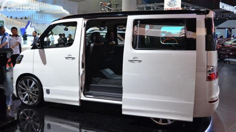 Daihatsu Luxio 2023 Daftar Harga Mobil Luxio Gambar Spesifikasi