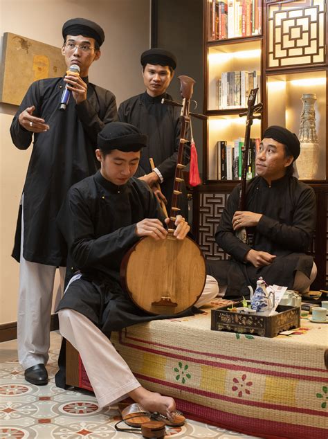 Vietnamese culture enthusiasts engage young audiences in ...