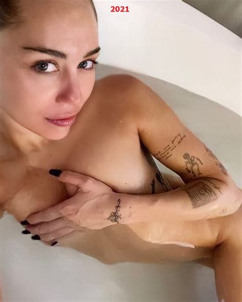 Miley Cyrus Nude In Bathtub Vs Photos The Fappening Hot Sex Picture