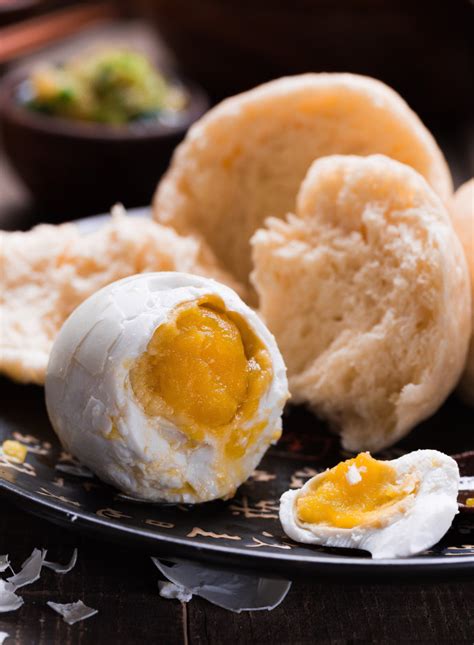 Here are 11 ways to cook an egg. Homemade Salted Duck Egg - Two Ways - Yum Of China