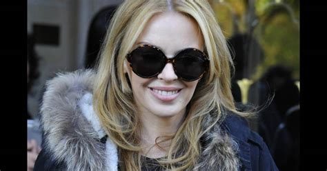 Kylie Minogue Vs Lady Gaga Les Lunettes Yves Saint Laurent Puretrend
