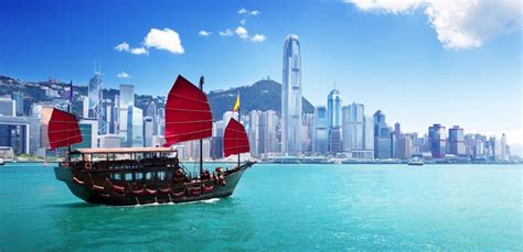 Mesti ramai dalam kalangan korang dah merancang nak pergi bercuti kan? Hong Kong, crocevia per la moda e il lusso in Asia, una ...
