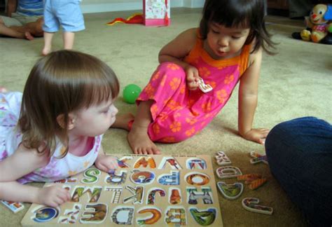 Puzzles are a challenging and fun way to help toddlers learn basic foundations like letter and number recognition. The Best Baby & Toddler Puzzle Games to Teach Fine Motor ...