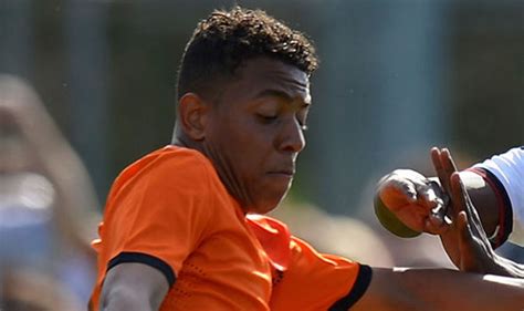 Find out everything about donyell malen. Arsenal agree deal to sign Ajax striker | Football | Sport ...