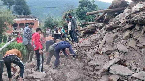 Earthquake In Nepal 6 Killed As 6 3 Magnitude Earthquake Hits West Nepal Tremors Felt Across