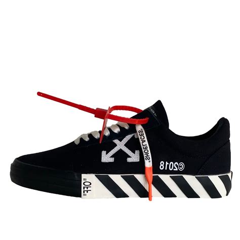 High Quality And Perfectly Designed Off White Vulc Low Top Sneakers