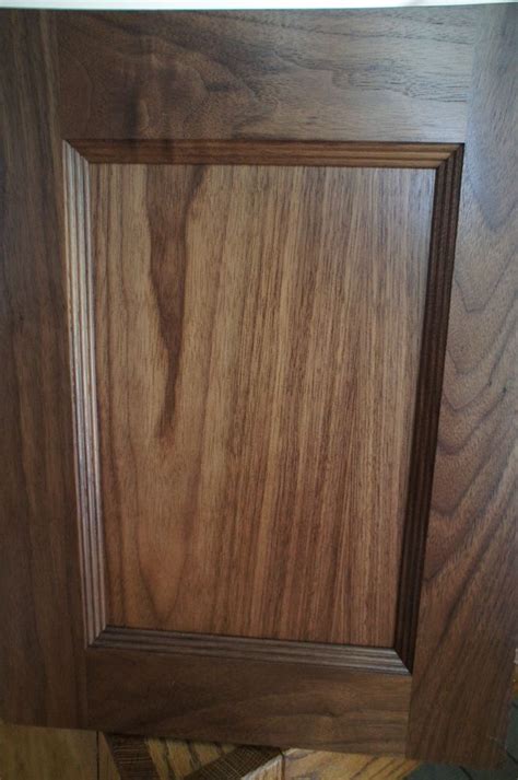 Light brown walnut kitchen cabinets. Barker door walnut | Walnut kitchen cabinets, Walnut kitchen, Diy remodel