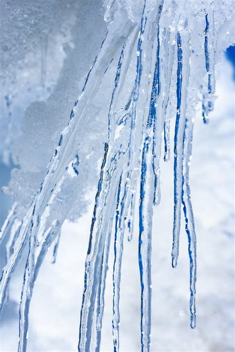 Icicles Close Up Stock Image Image Of Thawing Icicle 23718101