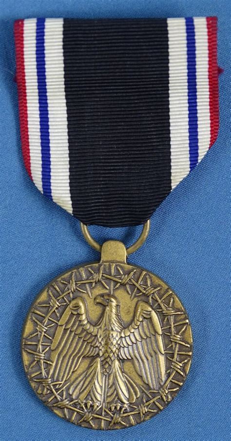 Prisoner Of War Medal Named To A Korean War Pow Griffin Militaria
