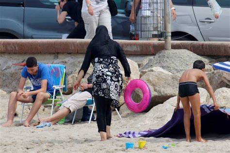 Burkini Voile Niqab Ce Que Dit La Loi En France Lorient Le Jour