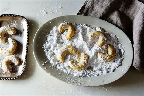 Line 2 baking sheets with parchment paper. Holiday Cookie - Austrian Vanilla Crescents
