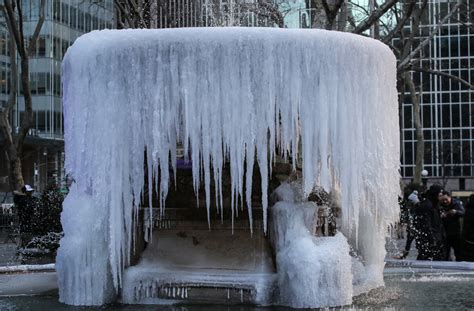 Photo Gallery Historic Arctic Cold Blast Freezes The Us Multimedia