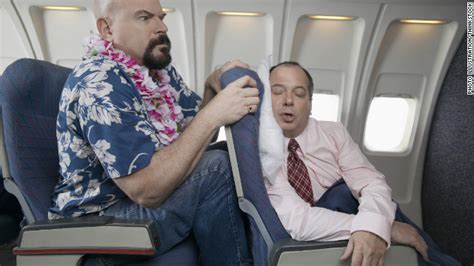Five Things Not To Do On Airplanes