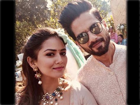 Shahid Kapoor And Mira Rajput Steal The Limelight With Their Perfect Selfie