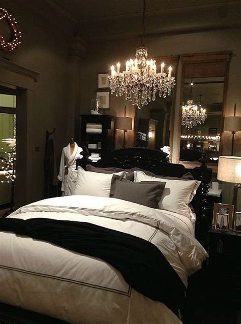 20 Traditional Black And White Bedroom Designs Interior God