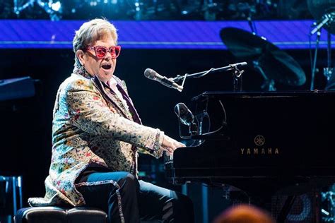 The Secret Reason Youll Never See Sir Elton John Perform Without His Glasses