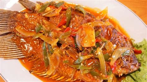 Saus padang yang pedas sangat cocok dengan ikan gurame yang renyah. Gurame Saus Padang : Lubana Sengkol Mancing Sambil Cicipi ...