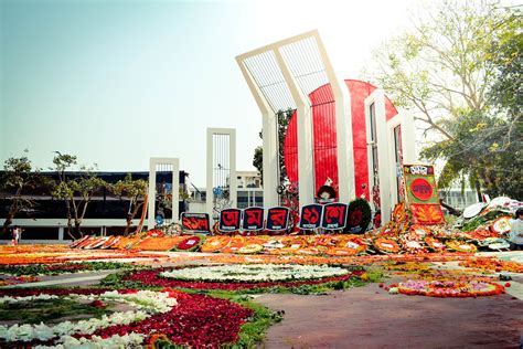 Find over 100+ of the best free download images. Shaheed Minar (Language Martyr's Monument) | The Shaheed ...