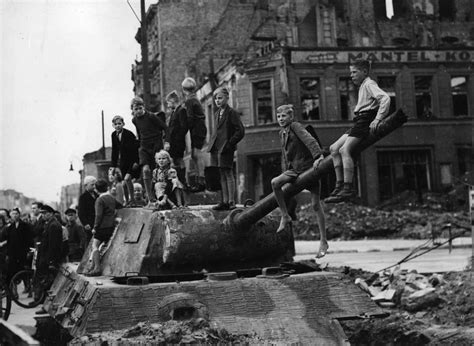 17 Haunting Historical Photos Of Children At Play During Wartime