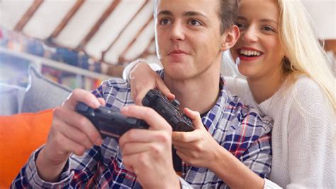 looking for love you ll have more luck with video games than online dating says research