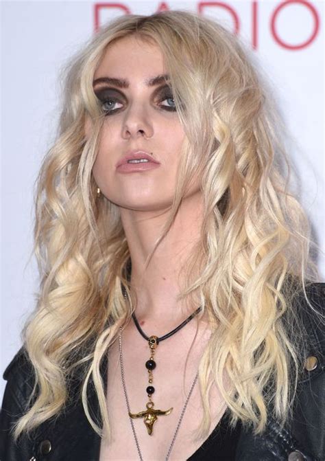 What Taylor Momsen Looks Like Now Cindy Lou Who How The Grinch Stole