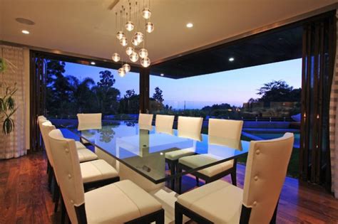 They sure are lovely and creative! 18 Simply Elegant DIning Room Design Ideas with Glass Walls