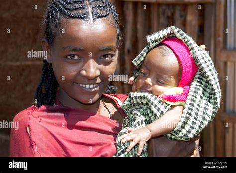 Africa Ethiopia Village People Woman Mother Girl Child Children Hi Res