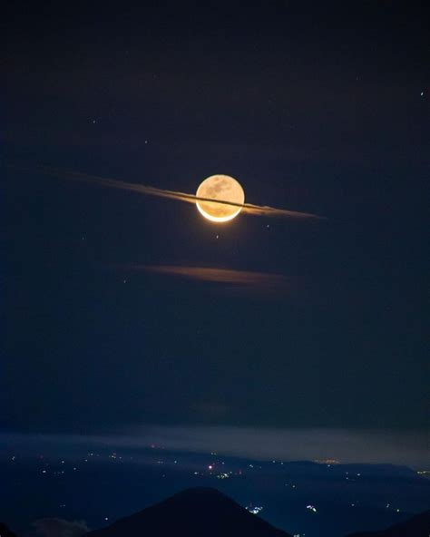 Photographer Captured Once In Lifetime Shot Of The Moon Dressed As Saturn