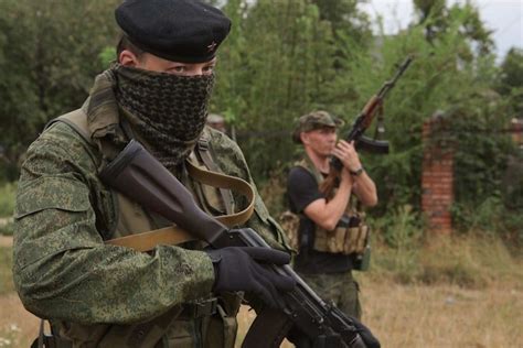 Russias Foreign Legion Hundreds Of Fighters Join Pro Russian Rebels