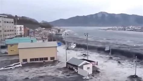 See It To Believe It Unexpected Tsunami In Japan Caught On Camera By