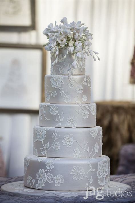 Ana Parzych Custom Wedding Cake
