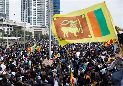 Thousands Gather Against Sri Lankas Leader As The Crisis Worsens