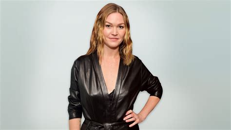 Julia Stiles On Playing The Only Hustlers Character Not Stripping Or Scamming Glamour