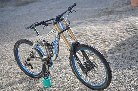 Giant Glory 00 2010 Downhill Freeride Bike Owensilcas Bike Check