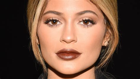 Kylie Jenners Lip Kit Sells Out Ruptures Internet Vanity Fair