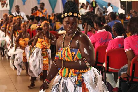 Ghanaian Traditional Culture Art And Craft Binnabook