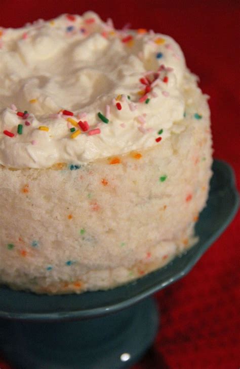 This strawberry jello angel food cake recipe is from tupperware. The Mandatory Mooch: Guest Post - Angel Food Jello Dessert ...