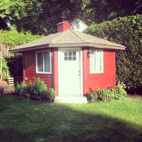 Benjamin moore states, this color is part of the historic color collection. Red shed - Benjamin Moore cottage red | Shed, Outdoor ...