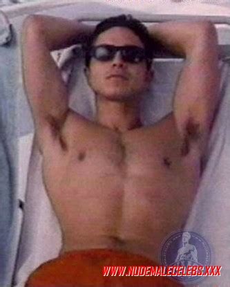 Benjamin Bratt Amazing Photoshot Photo 8