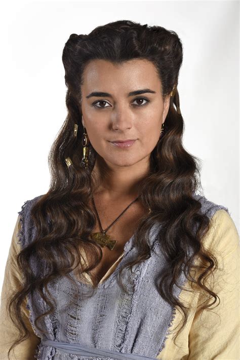 Dovekeepers Marks De Pablos Return To Cbs
