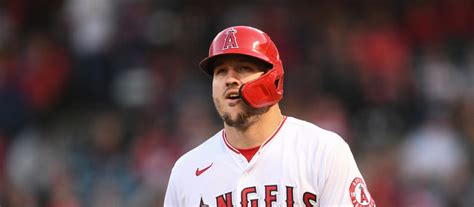 Mike Trout News Biography Mlb Records Stats And Facts