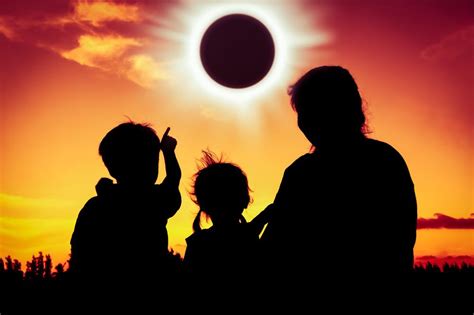 皆既日食はなぜ起こる金環日食って何日食のメカニズムと周期について地球科学専攻卒が5分でわかりやすく解説 Study Z