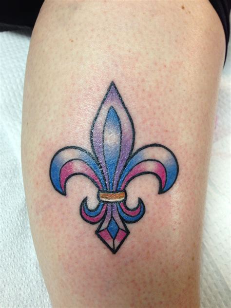 Pin By Amiee Mitchell On Tattoo Fleur De Lis Tattoo Lily Flower