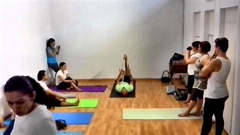 Curso De Yoga Terapeutica En La Academia Mexicana De Yoga En