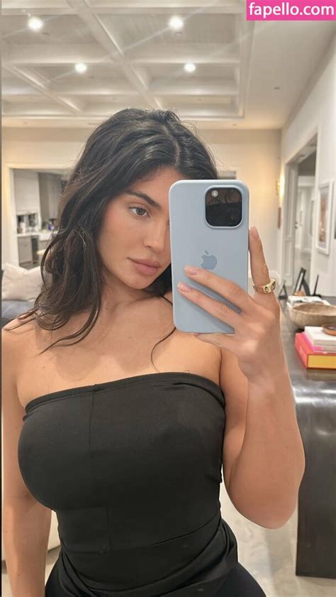 Kylie Jenner Kyliejenner Kyliejenner Nude Leaked Onlyfans Photo