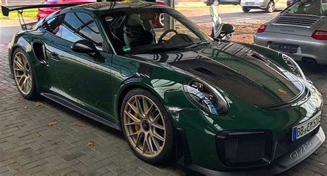 Porsche 911 Gt2 Rs Looks Stunning In British Racing Green Carscoops