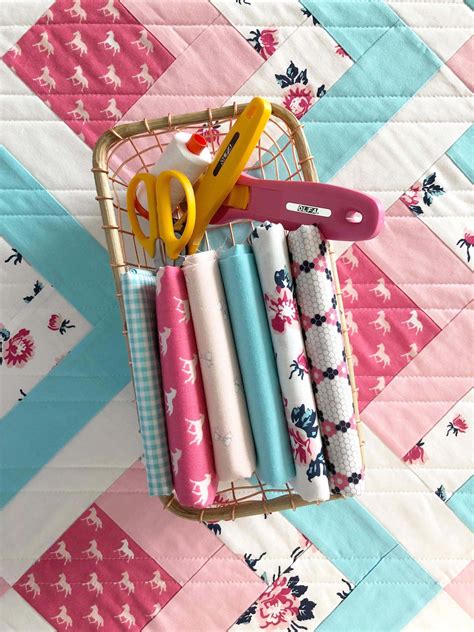 Adorable Small Sewing Projects - the Polka Dot Chair