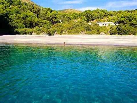 Scopri le offerte per gli hotel al mare a marina di camerota, con prezzo finito e senza sorprese. PORTICELLO VILLAGE: Villaggio per bambini al mare a Marina ...