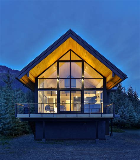 Modern Cabin In Alaska With Panoramic Views Of The Bay